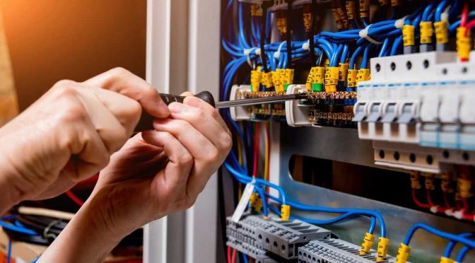 Why Are Emergency Electricians Needed to Fix Short Circuits?